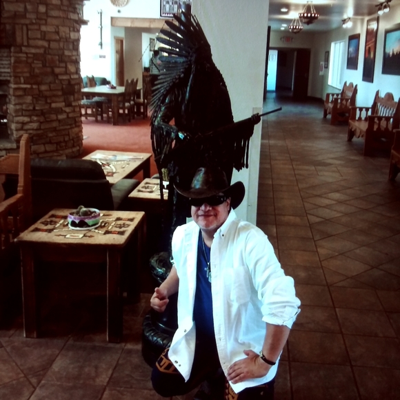 Meet your Posher, Rene - Picture 10 of 11